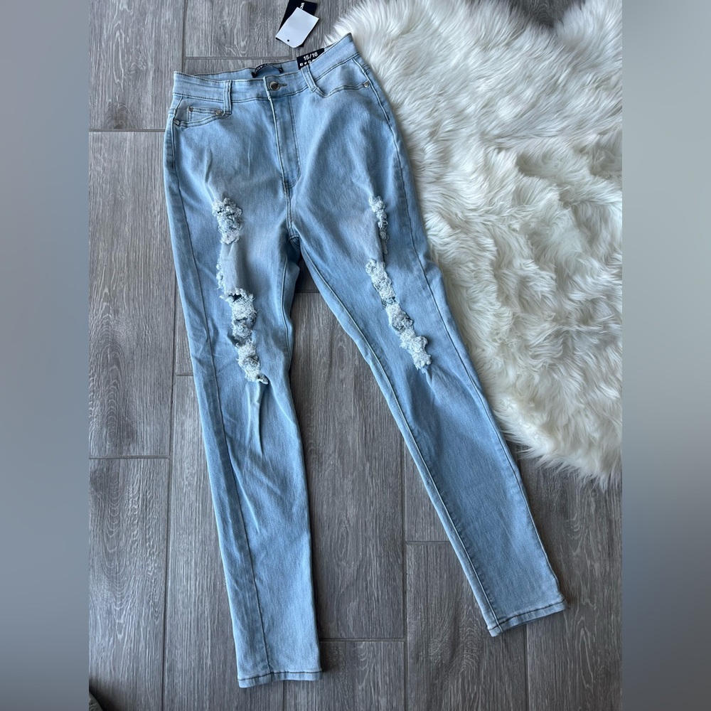 Fashion Nova Drive to the Ocean Jeans